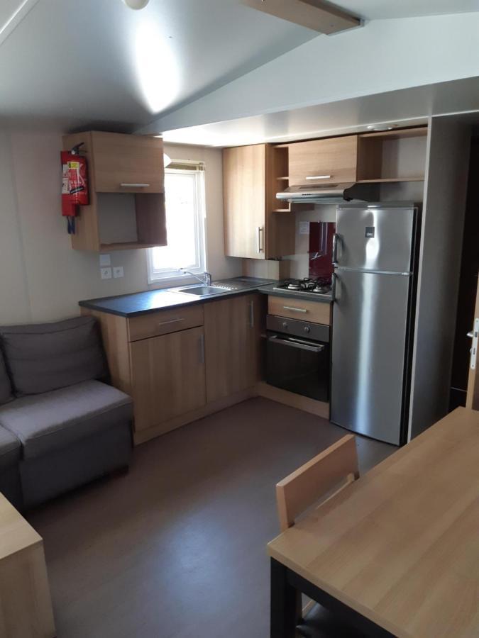 Mobil-Home Confort Camping Le Bois Masson Сен-Жан-де-Мон Екстериор снимка