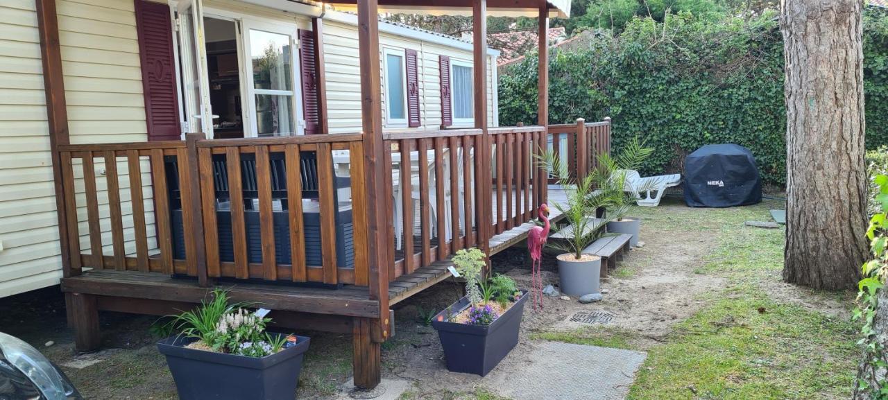 Mobil-Home Confort Camping Le Bois Masson Сен-Жан-де-Мон Екстериор снимка